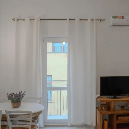 Sara's